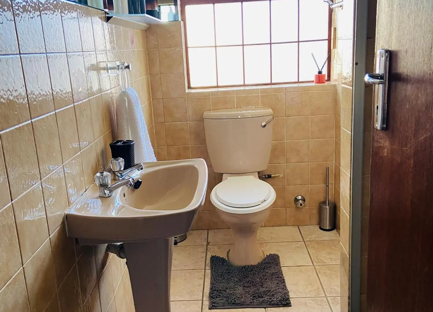 Gwmv Guest House Service Cape Town South Africa