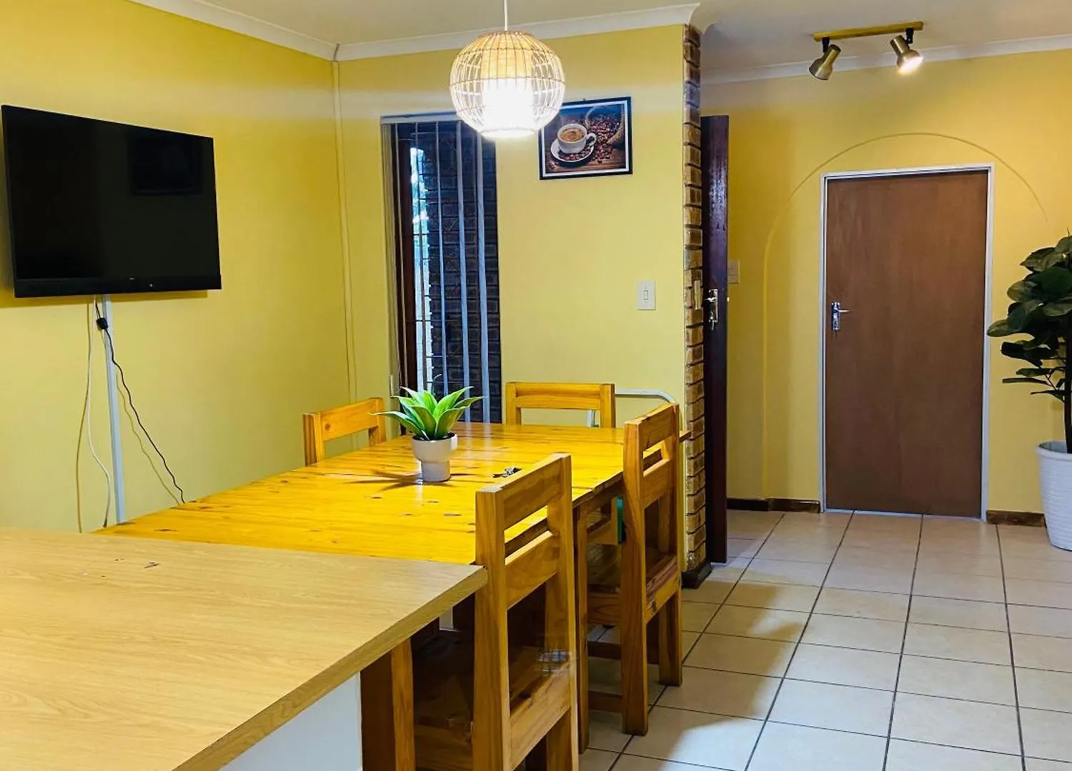 Homestay Gwmv Guest House Service Cape Town