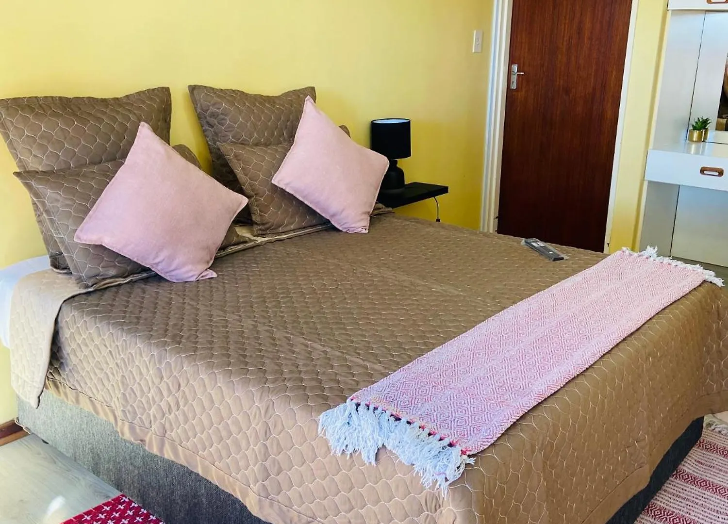 Gwmv Guest House Service Città del Capo Alloggio in famiglia